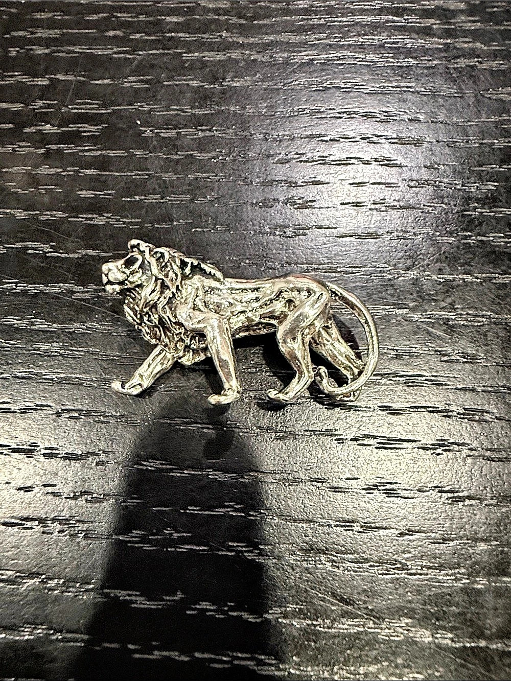 Lion Brooch in Silver Like New